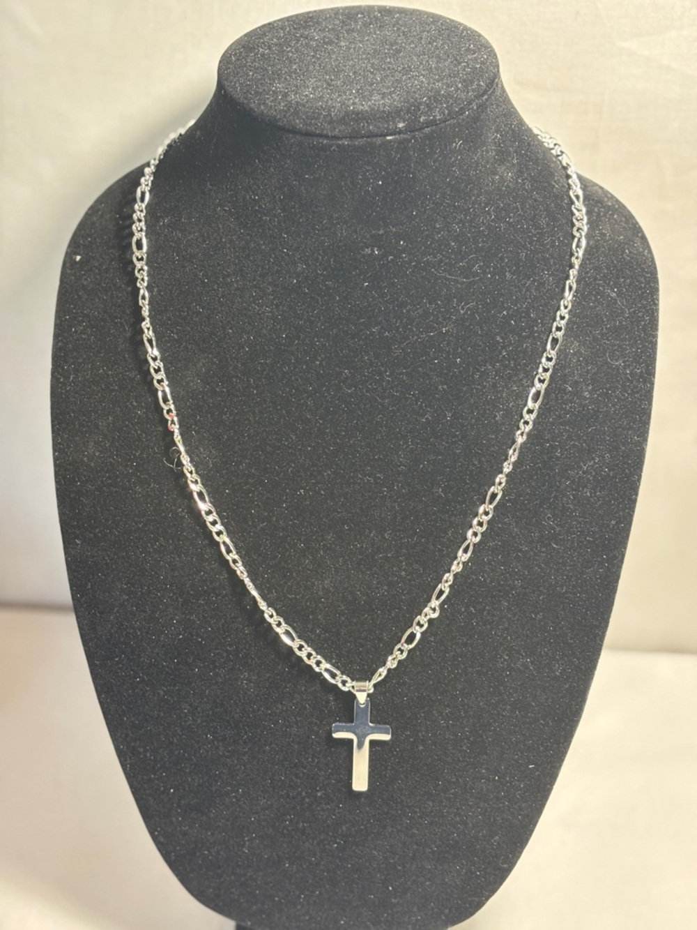 Classic Unisex Polished Stainless Steel Cross Necklace 5MM Figaro Chain